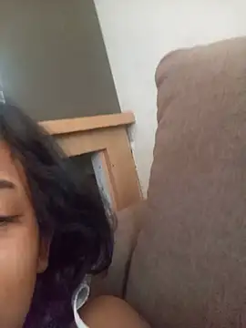 Snapshot of loveofpetitegirls34 chatting on 21, 7, 2026 loveofpetitegirls34 online show from 21, 7, 2026