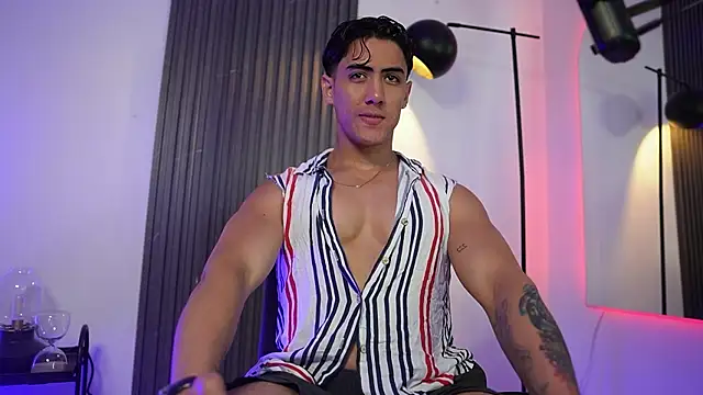 TaylerCross  online show from 8, 2, 2026