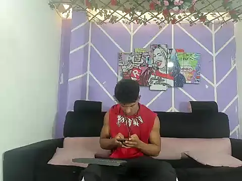 Yoel hot2004 online show from 3, 4, 2026