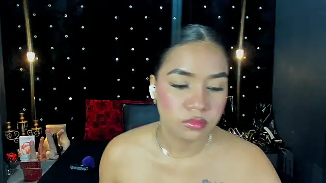 Snapshot of MiaWolton chatting on 24, 2, 2026 MiaWolton online show from 24, 2, 2026