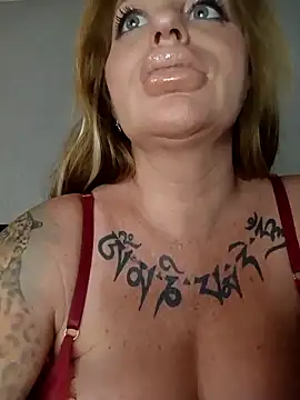 MiaMooly online show from 5, 3, 2026