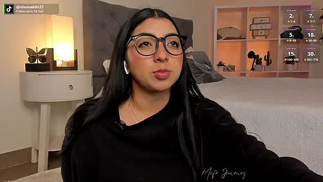 missvancouver online show from 15, 4, 2026