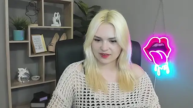 Snapshot of SweetLilyxo chatting on 3, 5, 2026 SweetLilyxo online show from 3, 5, 2026
