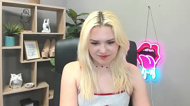 Snapshot of SweetLilyxo chatting on 1, 6, 2026 SweetLilyxo online show from 1, 6, 2026