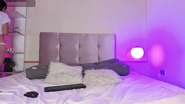 Sweet Angelinee online show from 4, 3, 2026