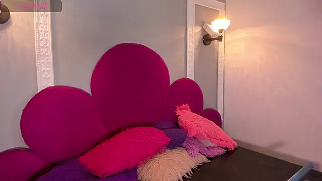 Snapshot of Raven_love chatting on 22, 5, 2026 Raven love online show from 22, 5, 2026