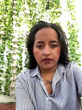 Snapshot of Annie_Alicee chatting on 4, 3, 2026 Annie Alicee online show from 4, 3, 2026