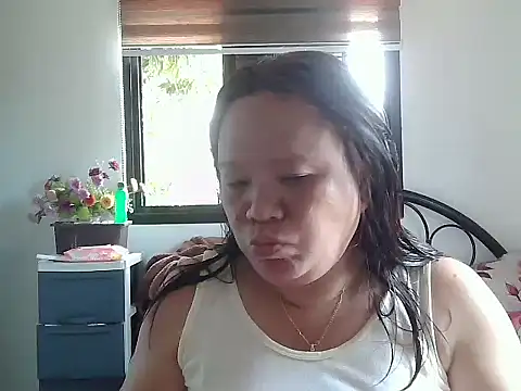 Snapshot of yummychubby29 chatting on 7, 6, 2026 yummychubby29 online show from 7, 6, 2026