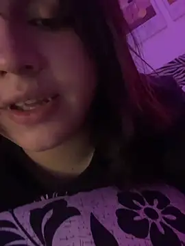 Daniellesins1 online show from 3, 4, 2026