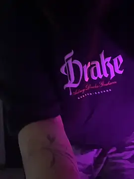 Daniellesins1 online show from 18, 4, 2026