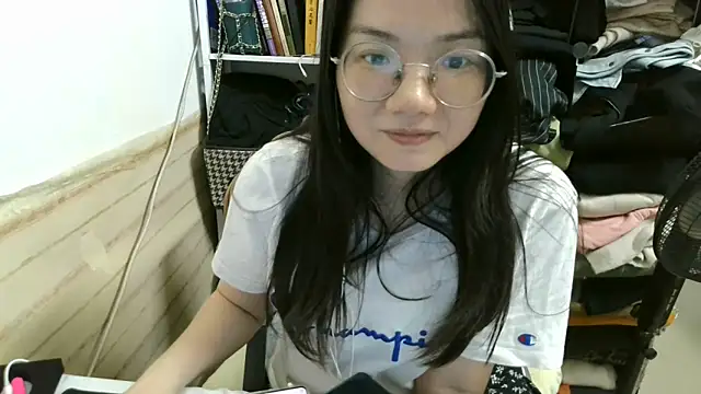 xiaoxiaowan11 online show from 7, 4, 2026