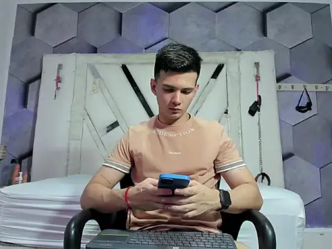 Snapshot of GoldenBoyM chatting on 13, 6, 2026 GoldenBoyM online show from 13, 6, 2026