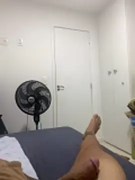 Snapshot of Russo18cm chatting on 19, 2, 2026 Russo18cm online show from 19, 2, 2026