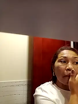 dannamomcerratt online show from 22, 2, 2026