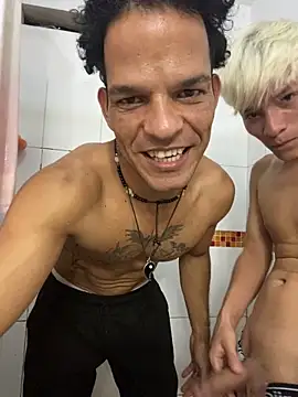 Snapshot of MaxyRyan chatting on 4, 3, 2026 MaxyRyan online show from 4, 3, 2026