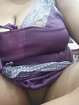 Snapshot of JOYAPARVEEN chatting on 28, 7, 2026 JOYAPARVEEN online show from 28, 7, 2026