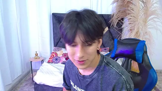 nikoo 18 online show from 28, 2, 2026