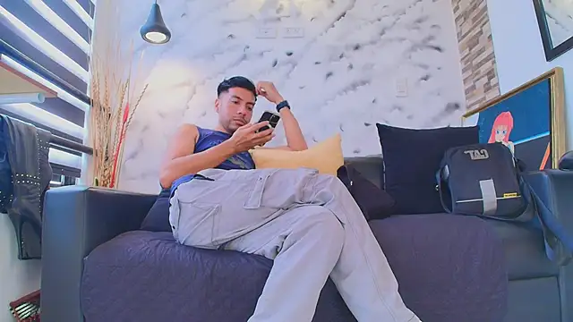 Max Hornye online show from 18, 4, 2026