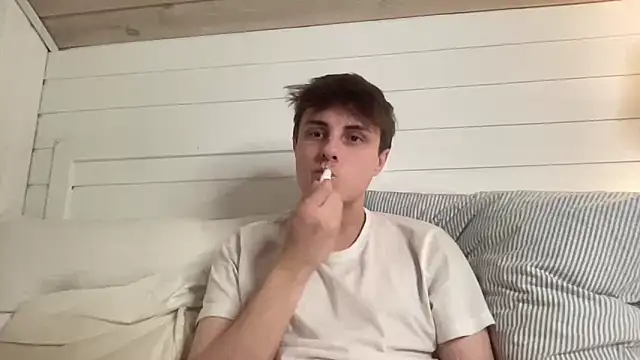 Snapshot of NoahhSkye chatting on 6, 2, 2026 NoahhSkye online show from 6, 2, 2026