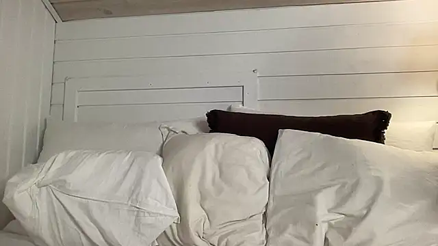 Snapshot of NoahhSkye chatting on 9, 2, 2026 NoahhSkye online show from 9, 2, 2026