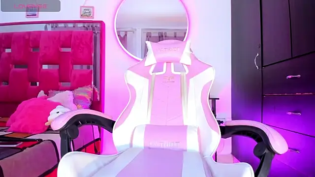 isabellalovestory online show from 11, 6, 2026