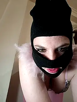 Snapshot of MORBOSITAXXX chatting on 5, 5, 2026 MORBOSITAXXX online show from 5, 5, 2026