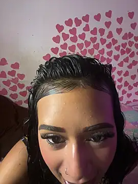 bruxinhadeblairrr online show from 4, 6, 2026