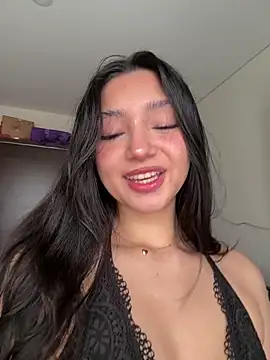 Snapshot of Chinicr18 chatting on 27, 5, 2026 Chinicr18 online show from 27, 5, 2026