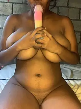 Snapshot of shybunnyvibe chatting on 6, 2, 2026 shybunnyvibe online show from 6, 2, 2026