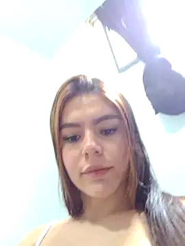 EmiNavarro online show from 12, 7, 2026