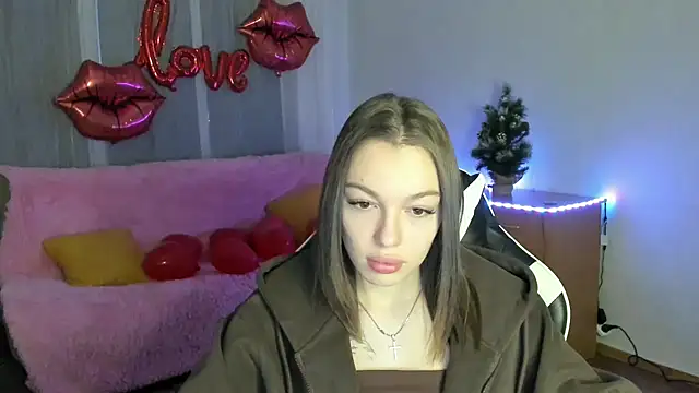 Snapshot of CandyGyrl chatting on 13, 2, 2026 CandyGyrl online show from 13, 2, 2026