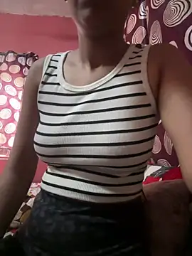 Snapshot of komalsharma99 chatting on 13, 5, 2026 komalsharma99 online show from 13, 5, 2026