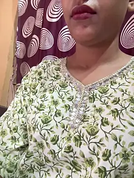 Snapshot of komalsharma99 chatting on 22, 5, 2026 komalsharma99 online show from 22, 5, 2026