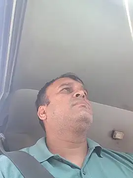 Snapshot of indiandesivillegeboy chatting on 17, 6, 2026 indiandesivillegeboy online show from 17, 6, 2026