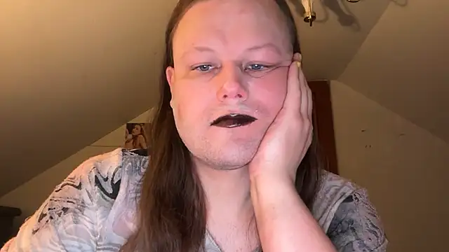 Snapshot of RaeganV chatting on 3, 3, 2026 RaeganV online show from 3, 3, 2026