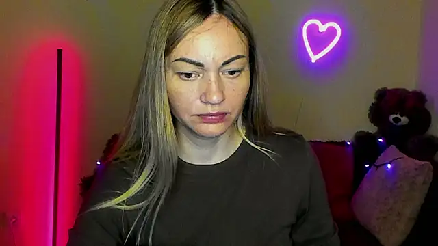 Snapshot of BlondMikey22 chatting on 21, 5, 2026 BlondMikey22 online show from 21, 5, 2026