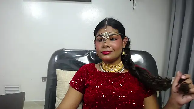 Snapshot of yaazhinii chatting on 17, 4, 2026 yaazhinii online show from 17, 4, 2026