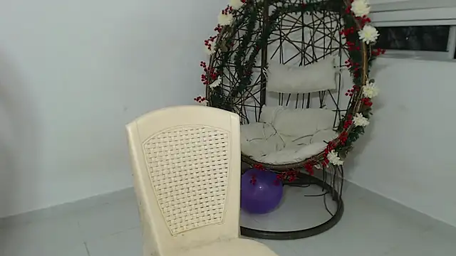 Snapshot of EllieConnor chatting on 22, 6, 2026 EllieConnor online show from 22, 6, 2026