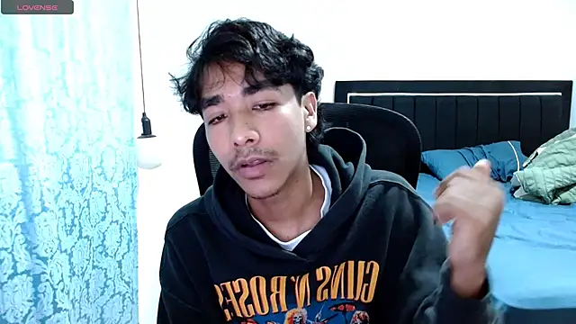 Pedestal diamant online show from 14, 3, 2026