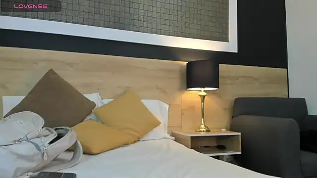 Chloee  Adams online show from 26, 2, 2026