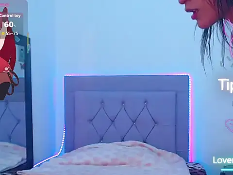 moonlyvelvet online show from 9, 2, 2026