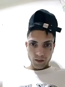 Snapshot of CubanoxxxSex chatting on 25, 2, 2026 CubanoxxxSex online show from 25, 2, 2026