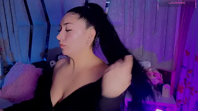 Grecia Valmont online show from 16, 2, 2026