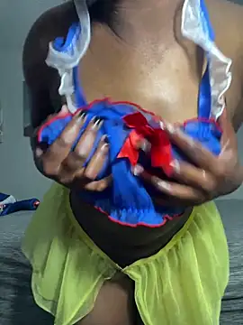 Snapshot of Ebony_Queeen chatting on 25, 2, 2026 Ebony Queeen online show from 25, 2, 2026