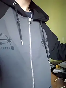 minnsuu0402 online show from 5, 2, 2026