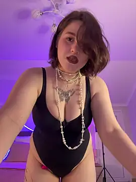 BunnyMelon online show from 17, 4, 2026