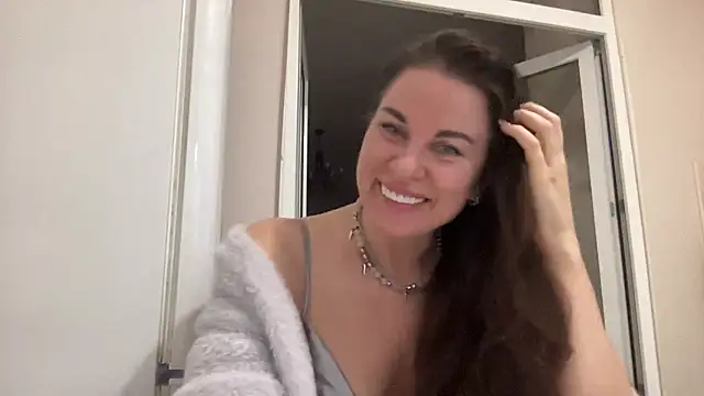 Snapshot of marikyz888 chatting on 11, 6, 2026 marikyz888 online show from 11, 6, 2026