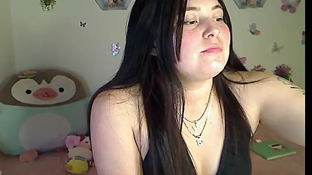 Snapshot of emily_kiss2226 chatting on 21, 2, 2026 emily kiss2226 online show from 21, 2, 2026