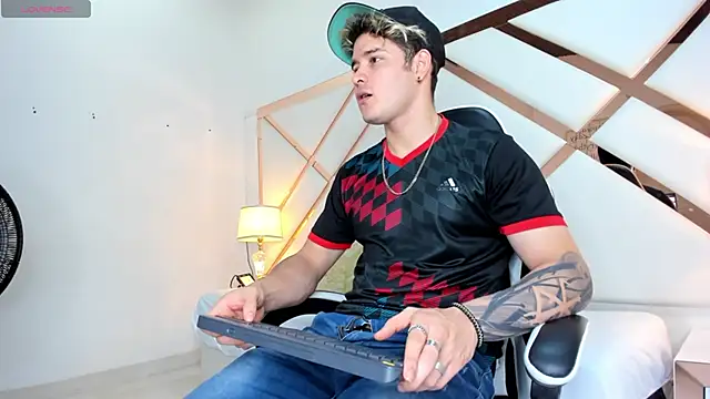 rayan linxx online show from 7, 3, 2026