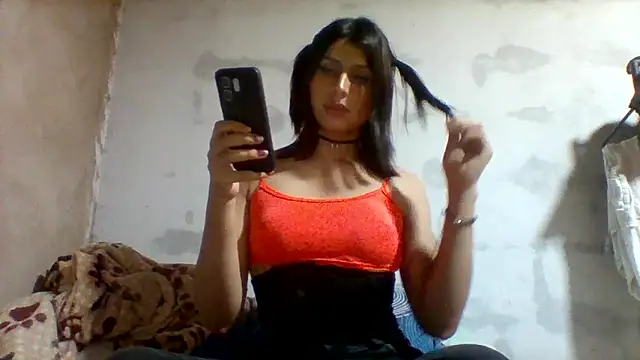 lucyscay  online show from 16, 5, 2026